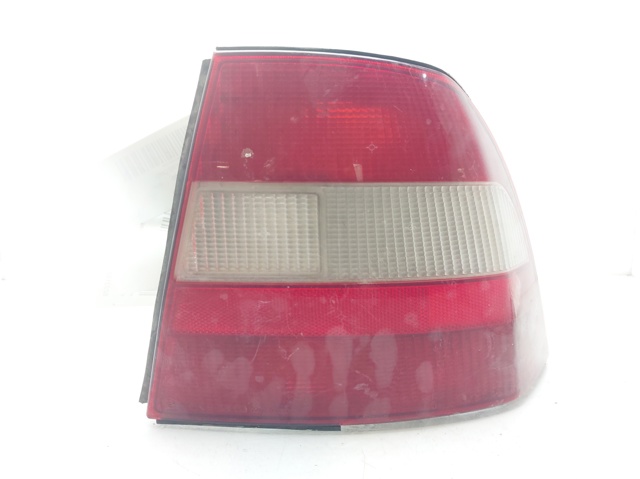 Lampa zespolona tylna prawa 6223160 OPEL