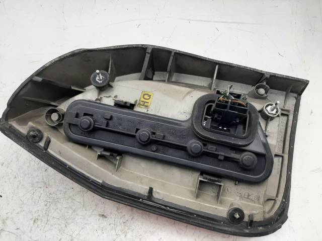 Lampa zespolona tylna prawa 62281 OPEL