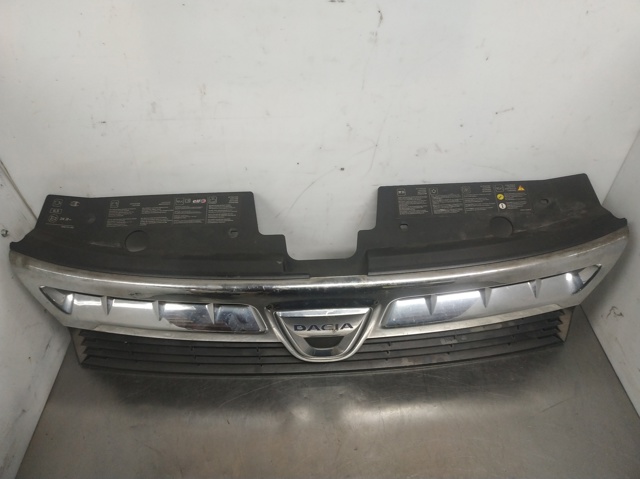 Atrapa chłodnicy Dacia Duster HS