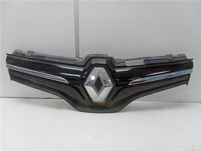 Atrapa chłodnicy 623101381R RENAULT