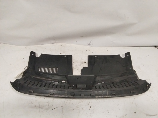 Atrapa chłodnicy 623103971R RENAULT