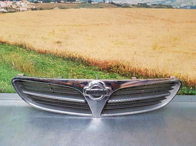 Kupić Atrapa chłodnicy Nissan Maxima  A33 w dobrej cenie
