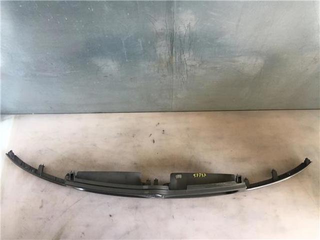 Atrapa grill Nissan Vanette