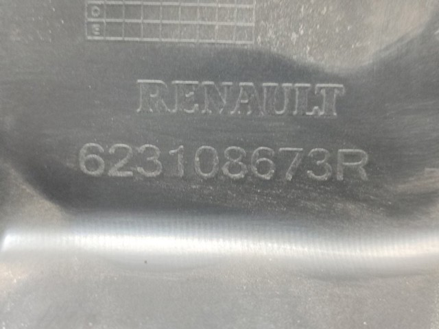 Atrapa chłodnicy Renault Trafic 3