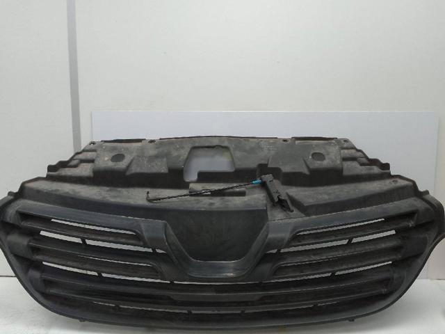 Atrapa chłodnicy Renault Trafic 3