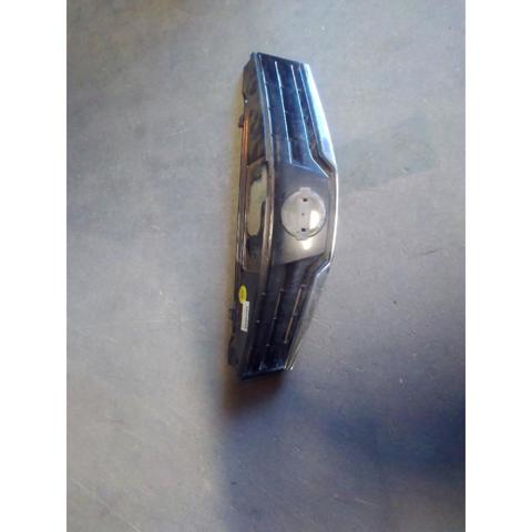 Atrapa chłodnicy Nissan Note E11