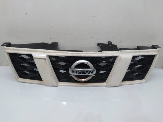 Atrapa chłodnicy 62310JG40A NISSAN