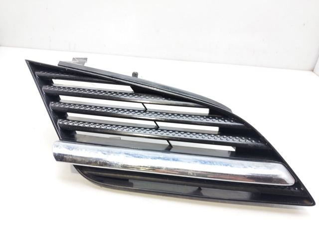 Atrapa grill Nissan Primera