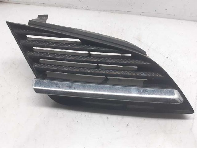 Atrapa grill Nissan Primera