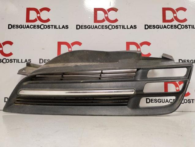 Atrapa grill Nissan Micra