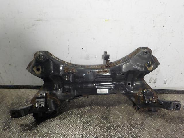 Korpus osi przedniej 624002Y200 HYUNDAI