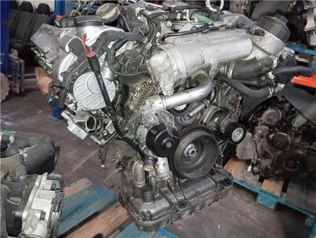 Silnik w komplecie 628960 MERCEDES