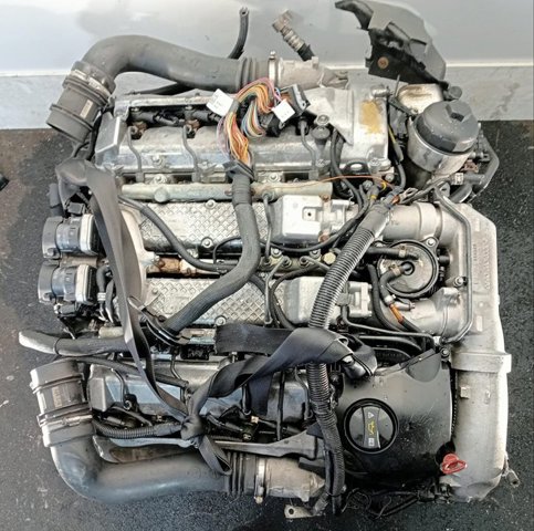 Silnik w komplecie 628960 MERCEDES