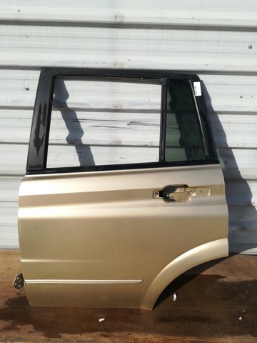 Drzwi tylne lewe 6300308103 SSANG YONG