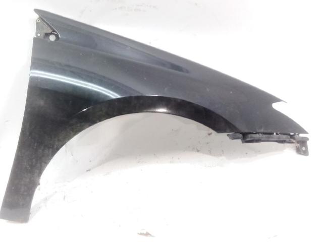 Błotnik przedni prawy 631000032R RENAULT