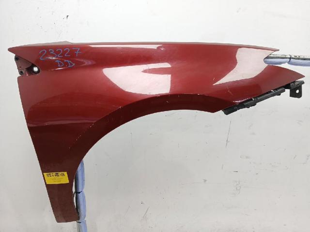 Błotnik przedni prawy 631000032R RENAULT