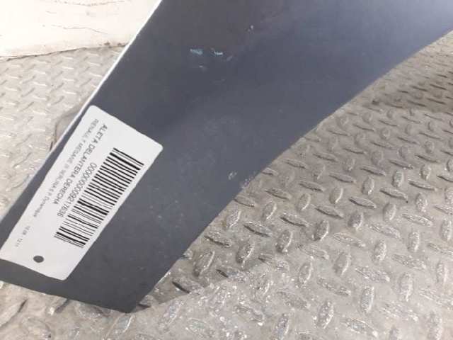Błotnik przedni prawy 631000047R RENAULT