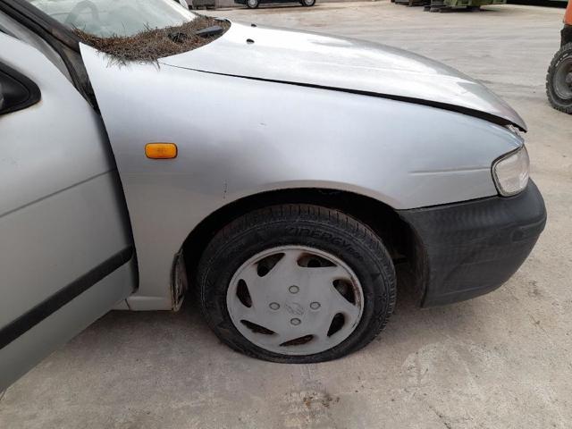 Błotnik przedni prawy Nissan Almera 1 N15