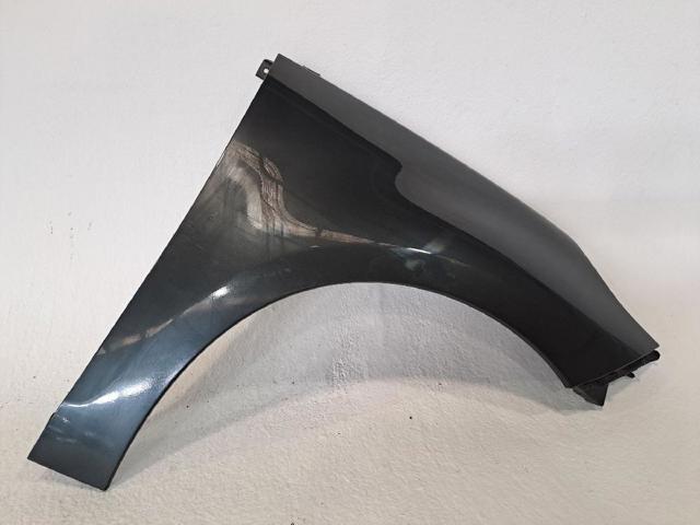 Błotnik przedni prawy 631004270R RENAULT