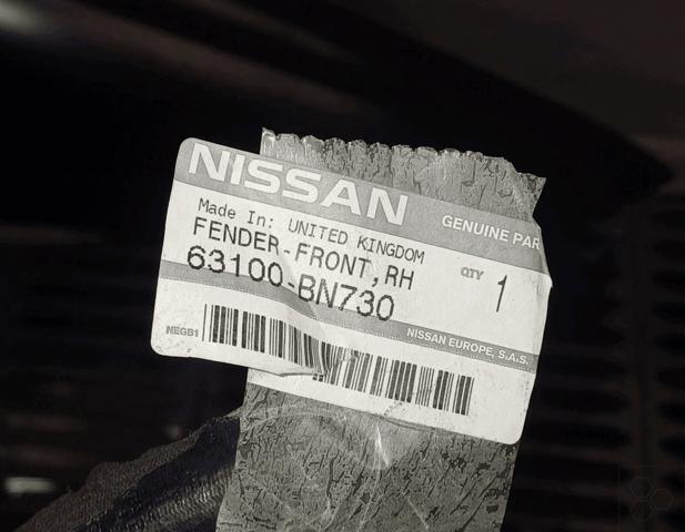 Błotnik przedni prawy 631004M631 NISSAN