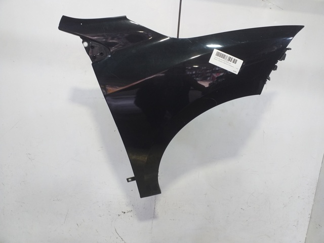 Błotnik przedni prawy 631005149R RENAULT