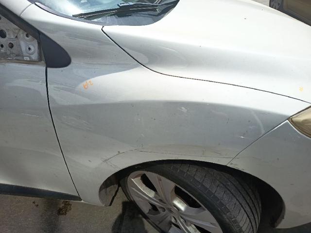 Błotnik przedni prawy 631005149R RENAULT