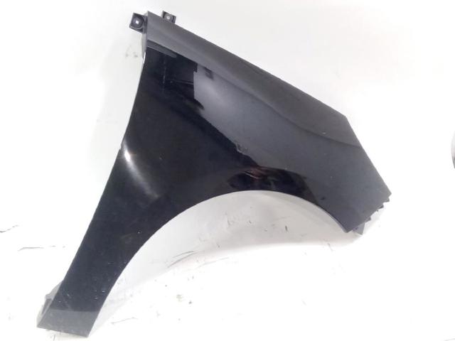 Błotnik przedni prawy 631007894R RENAULT