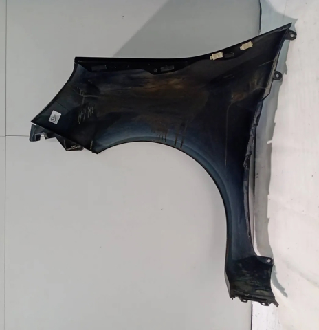 Błotnik przedni prawy 631007942R RENAULT