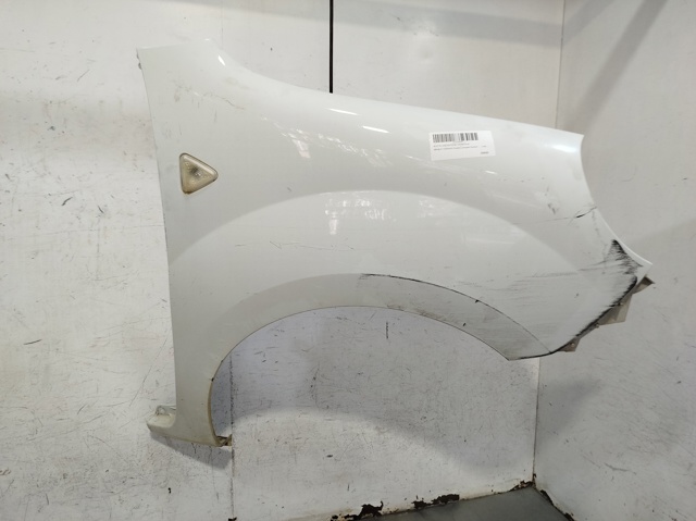 Błotnik przedni prawy 631009162R RENAULT