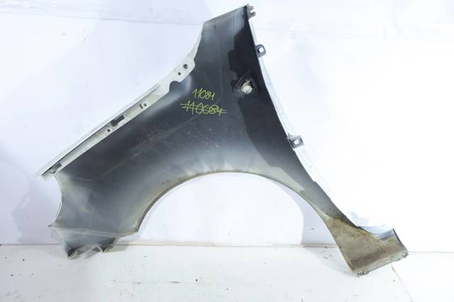 Błotnik przedni prawy 631009162R RENAULT