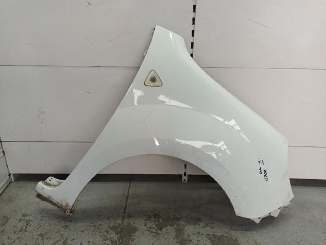 Błotnik przedni prawy 631009162R RENAULT