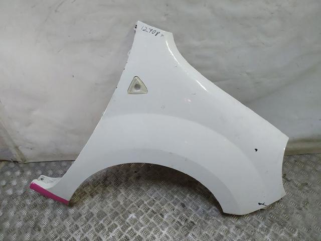 Błotnik przedni prawy 631009162R RENAULT