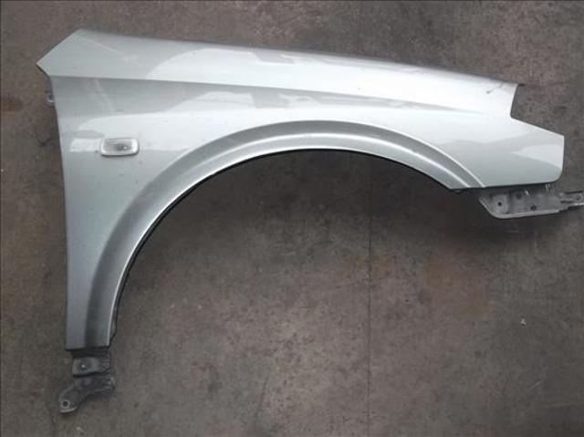 Błotnik przedni prawy 63100AV630 NISSAN