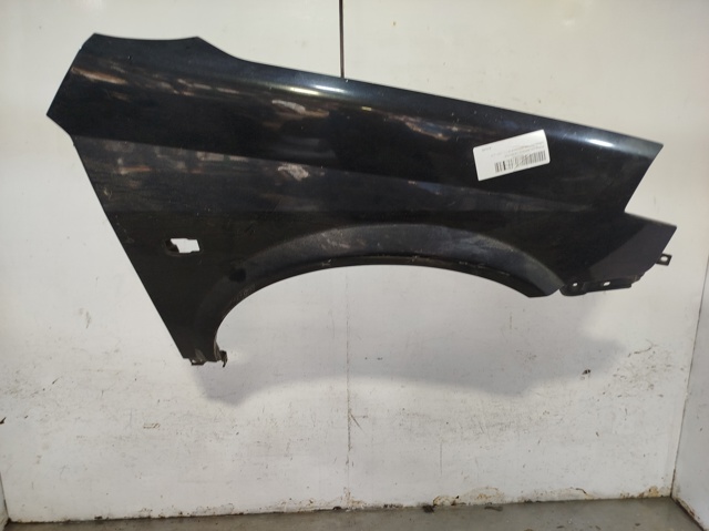 Błotnik przedni prawy 63100AV630 NISSAN