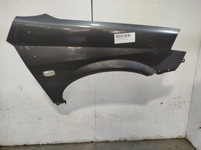Błotnik przedni prawy 63100AV630 NISSAN