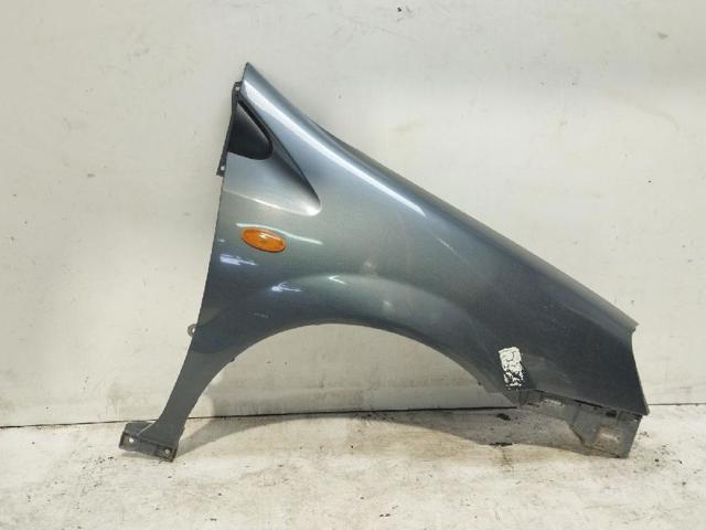 Błotnik przedni prawy do Nissan Almera V10