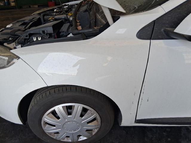 Błotnik przedni lewy 631011470R RENAULT