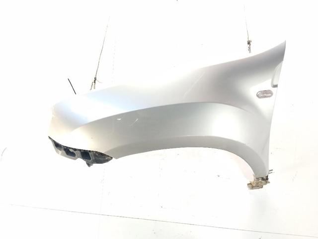 Błotnik przedni lewy 631012718R RENAULT