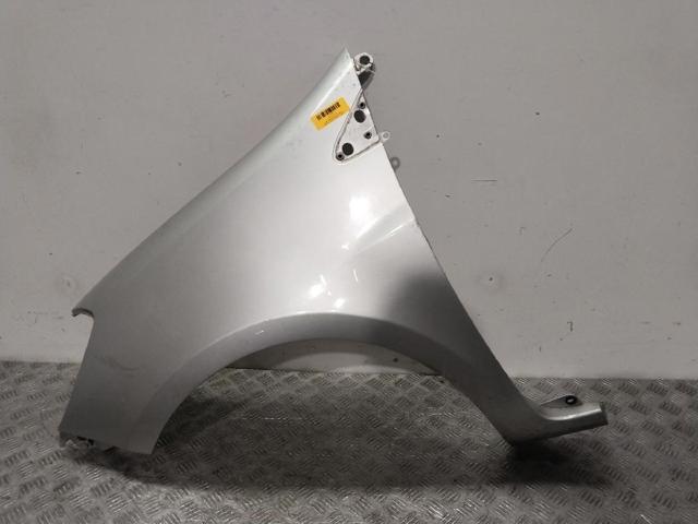 Błotnik przedni lewy 631014270R RENAULT