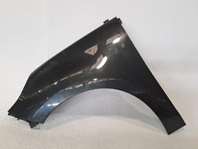 Błotnik przedni lewy 631017581R RENAULT