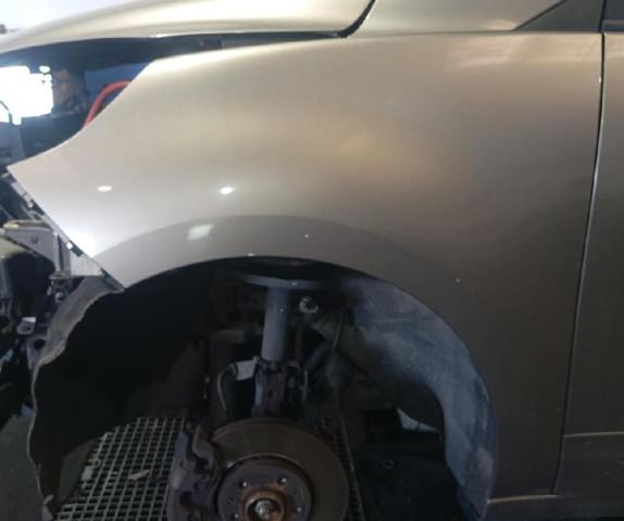 Błotnik przedni lewy 631017581R RENAULT