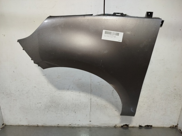 Błotnik przedni lewy 631017581R RENAULT