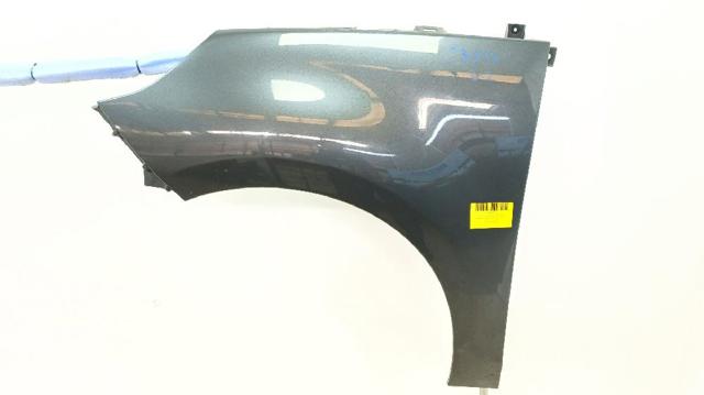 Błotnik przedni lewy 631017581R RENAULT