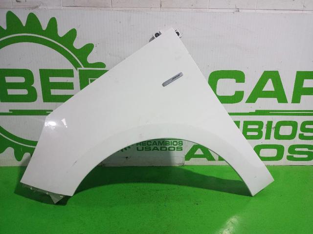 Błotnik przedni lewy 631017581R RENAULT