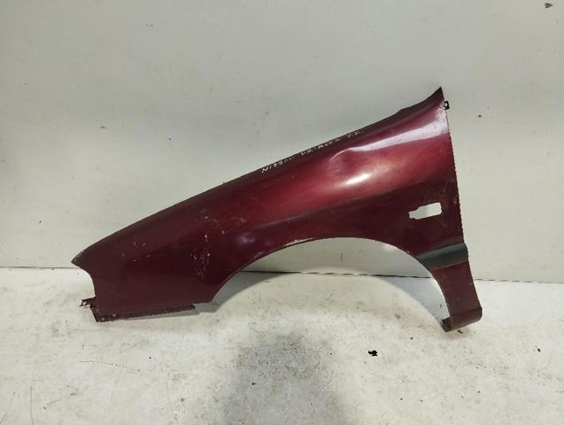Błotnik przedni lewy do Nissan Primera P10