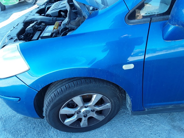 Cena części  Tiida  hatchback