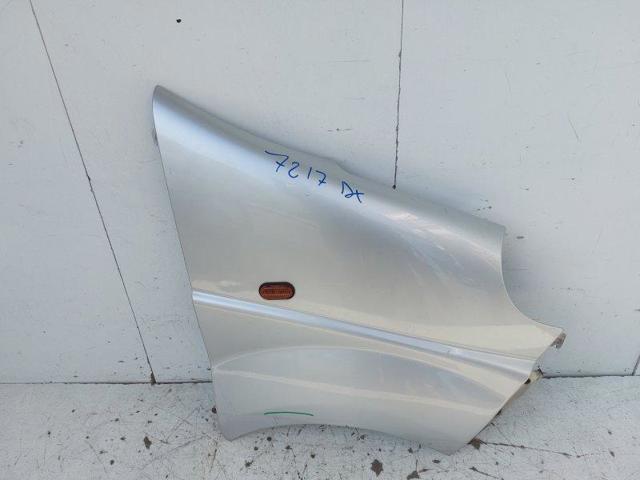Błotnik przedni prawy 6311200Q0A NISSAN