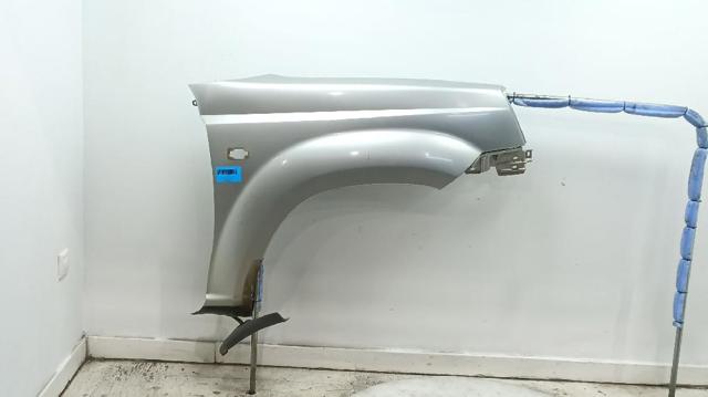 Błotnik przedni prawy Nissan X-Trail T30