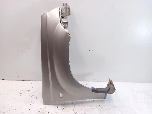 Błotnik przedni prawy 631128H400 NISSAN