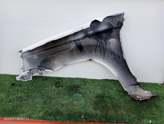 Błotnik przedni prawy Nissan X-Trail T30